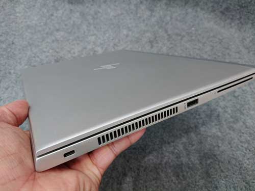 HP Elitebook 830 G5 core i7 8650U(8 CPU) Ram 8GB SSD 256GB Full HD (1920 x 1080)